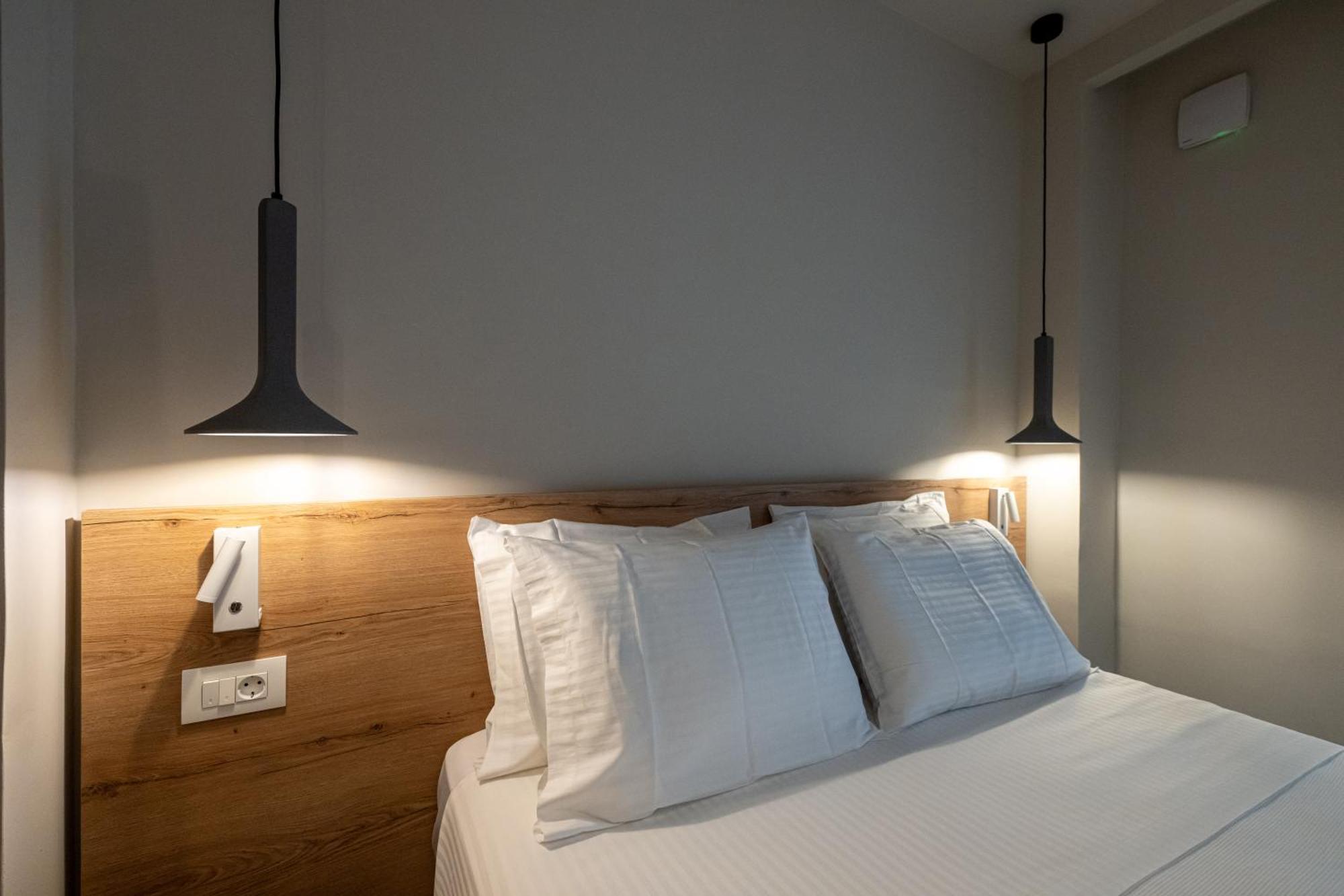 Asklipiou Cube - Kalamata Mediterranean Suites Extérieur photo