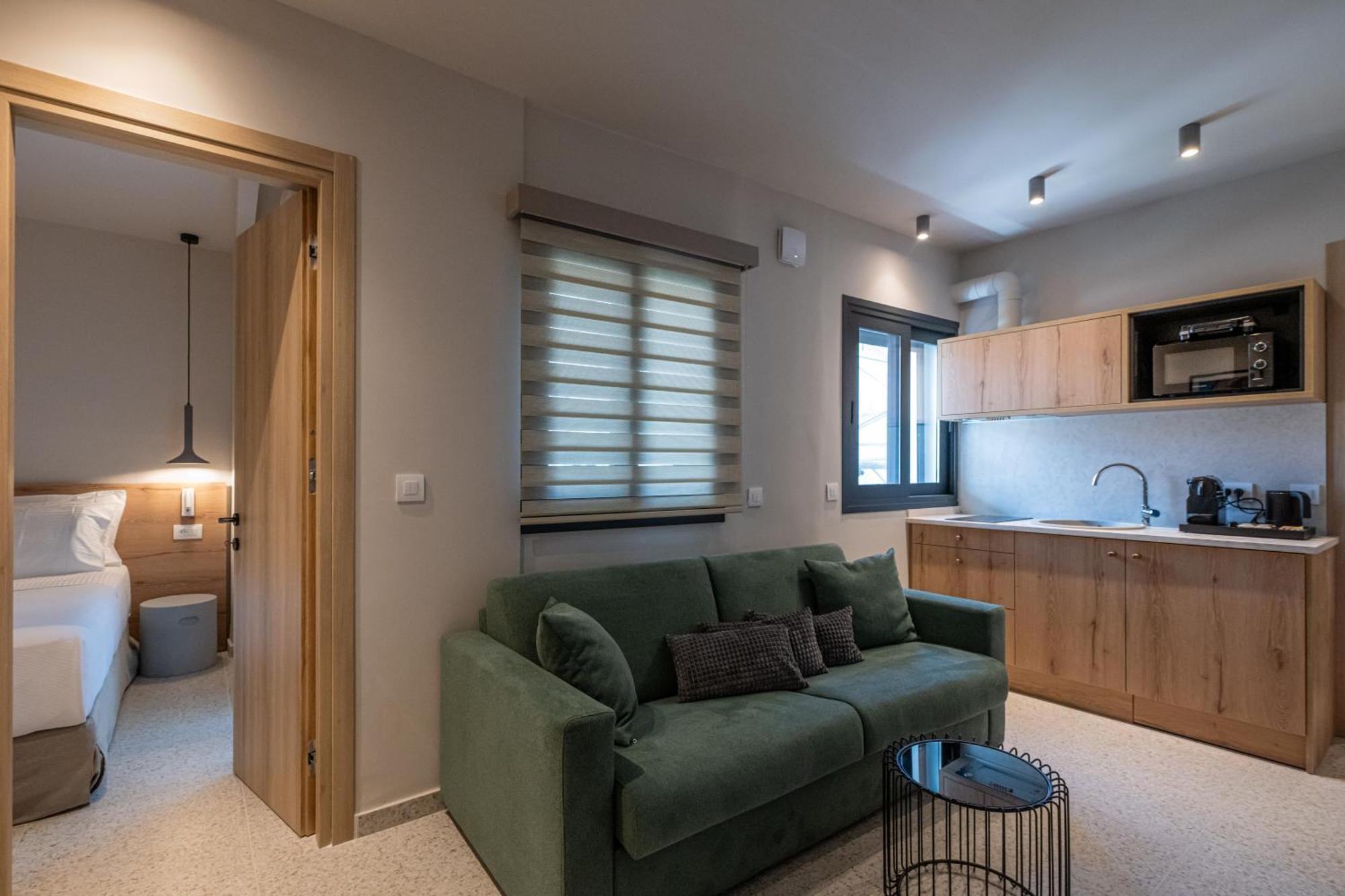 Asklipiou Cube - Kalamata Mediterranean Suites Extérieur photo