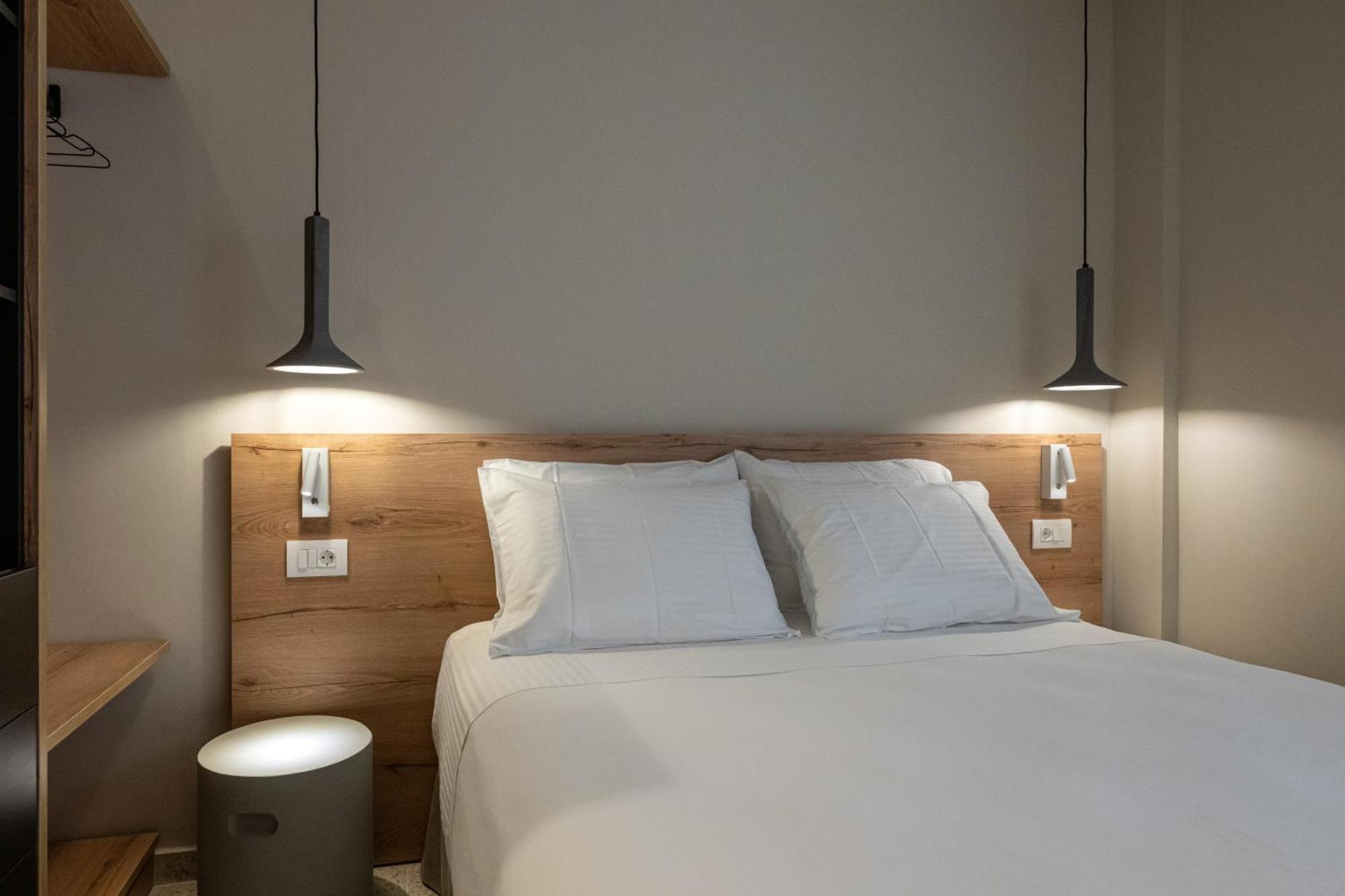 Asklipiou Cube - Kalamata Mediterranean Suites Extérieur photo