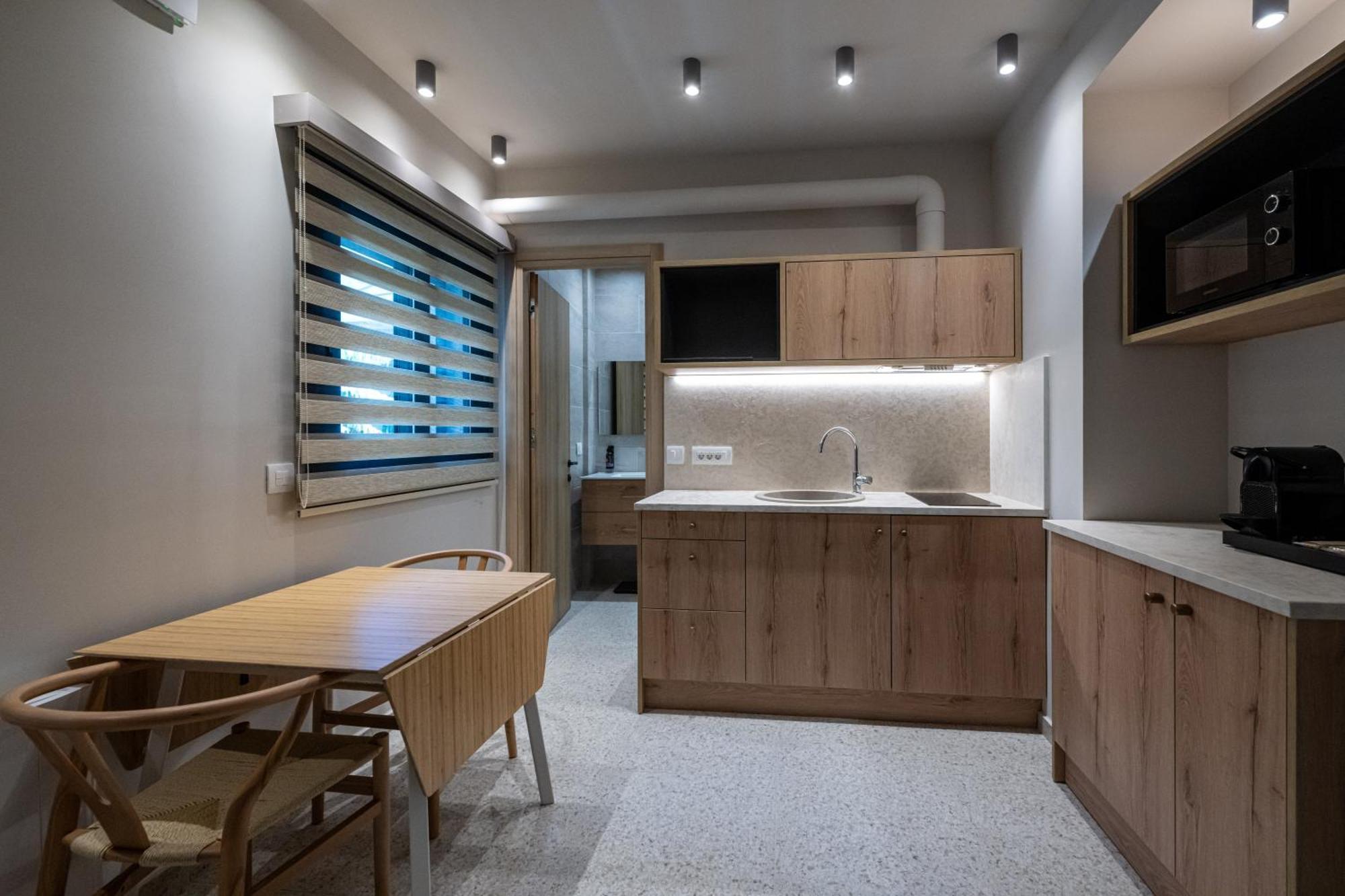 Asklipiou Cube - Kalamata Mediterranean Suites Extérieur photo