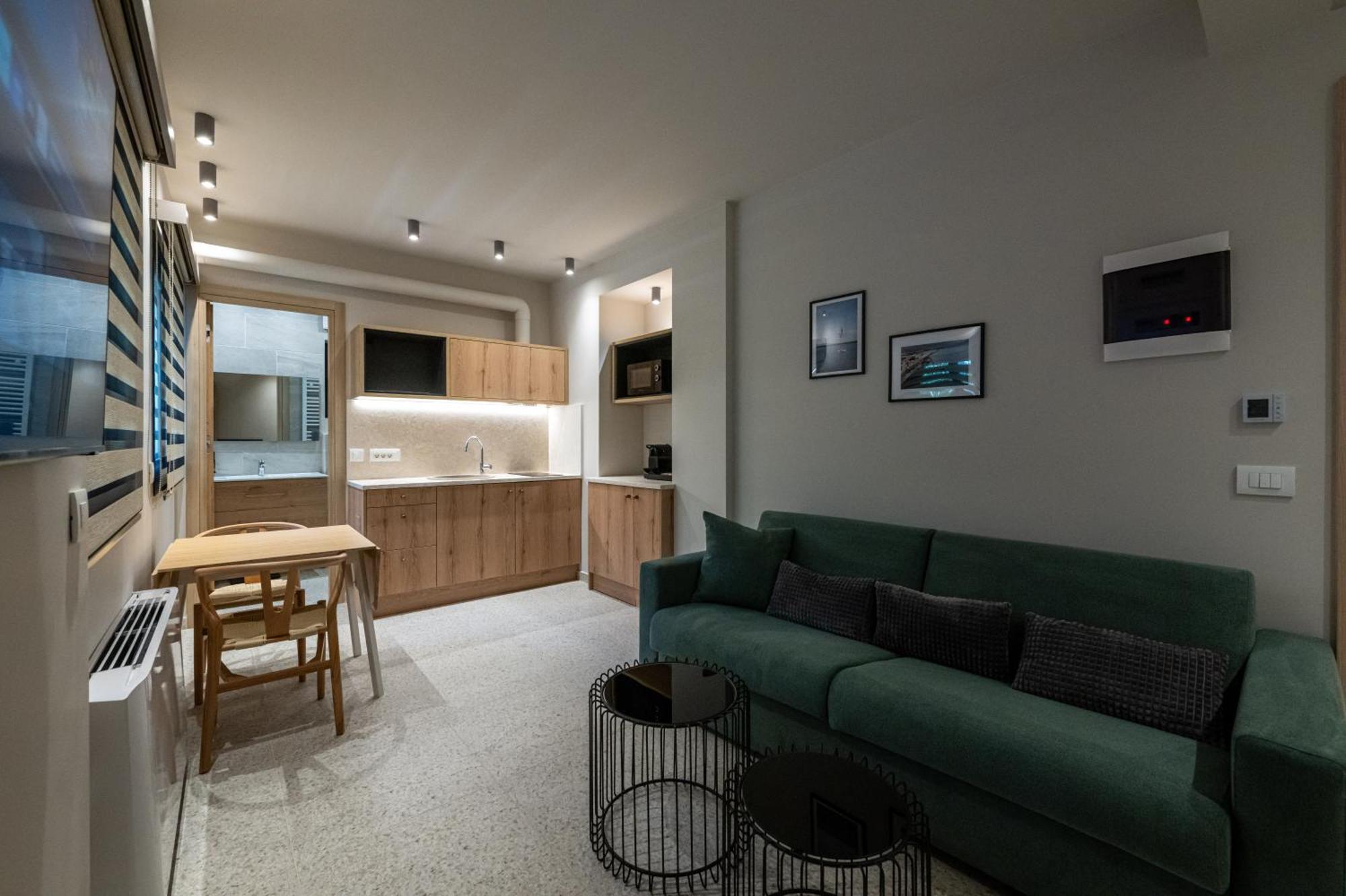 Asklipiou Cube - Kalamata Mediterranean Suites Extérieur photo