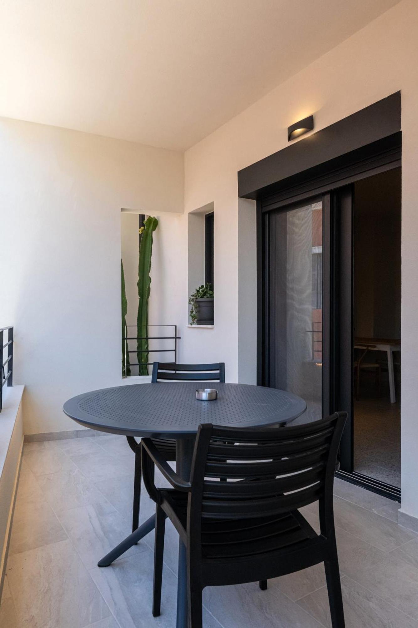 Asklipiou Cube - Kalamata Mediterranean Suites Extérieur photo