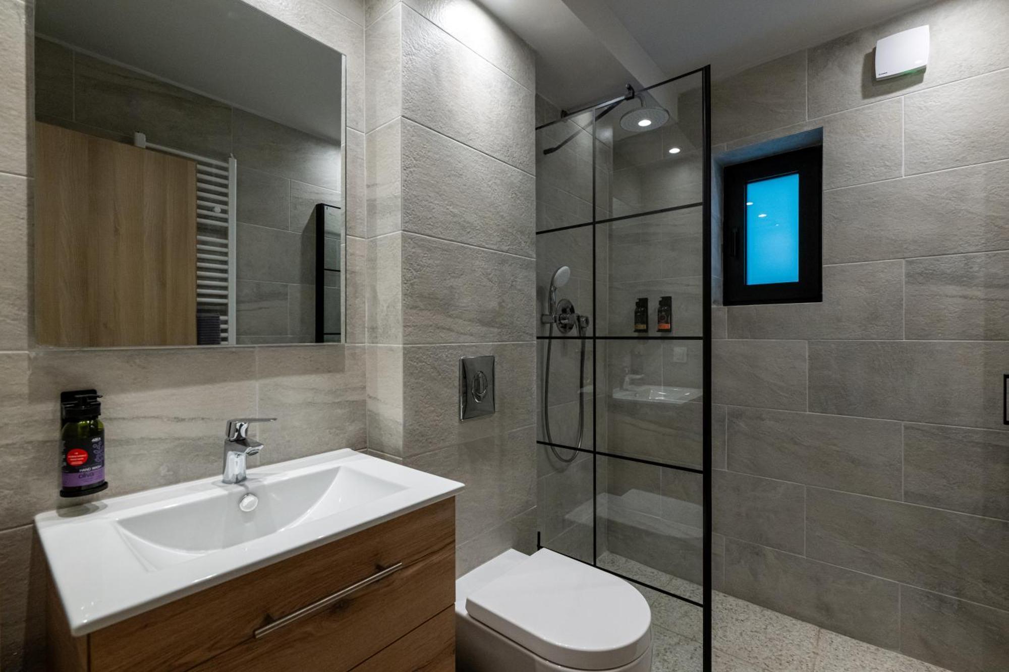 Asklipiou Cube - Kalamata Mediterranean Suites Extérieur photo