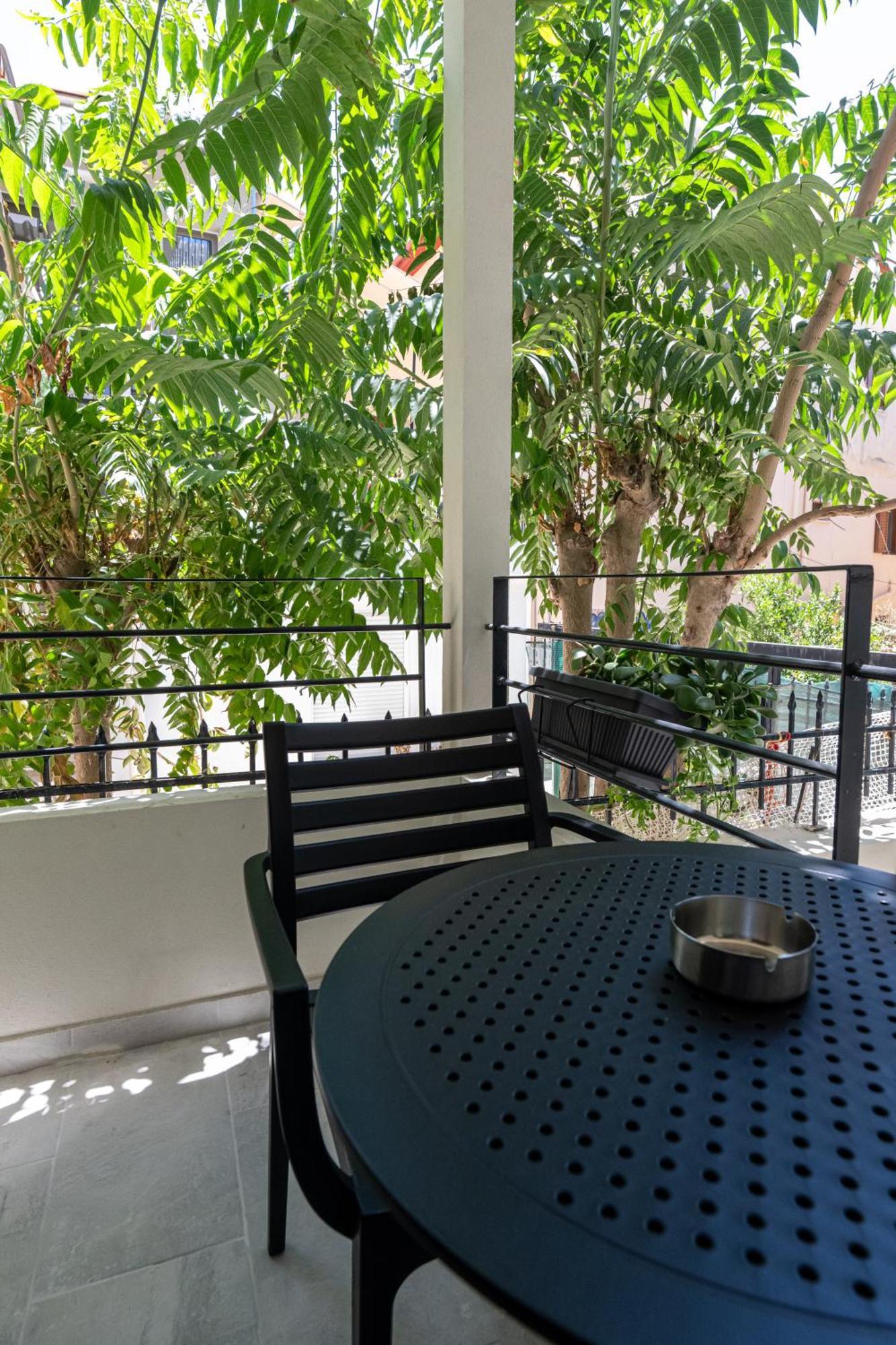 Asklipiou Cube - Kalamata Mediterranean Suites Extérieur photo