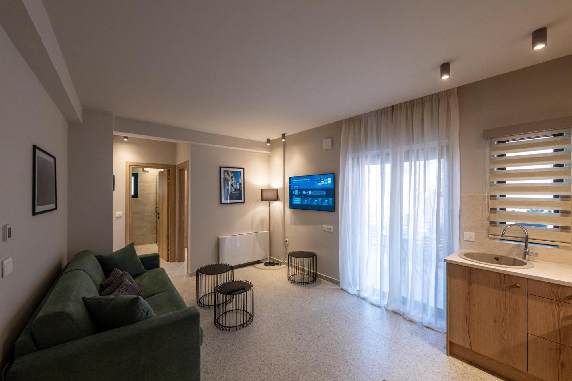 Asklipiou Cube - Kalamata Mediterranean Suites Extérieur photo